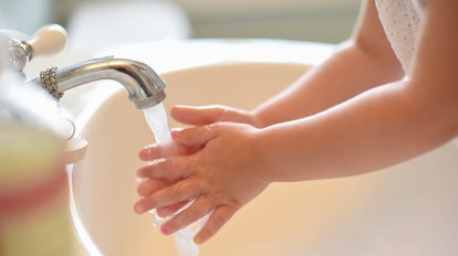 Hand-Washing-Teaching-Kids-the-Basics-722x406.jpg